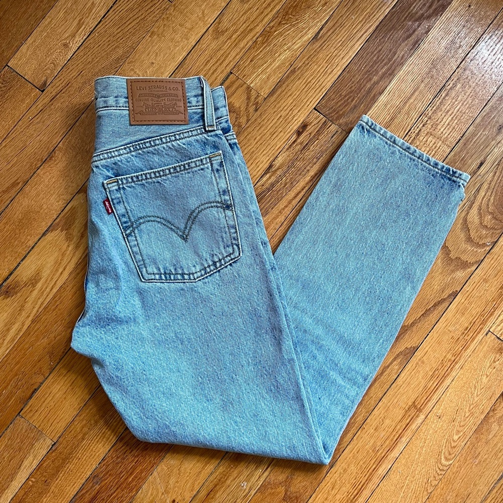 Levi’s Wedgie Straight Fit Jeans 🦋 | Size 23W x 26L